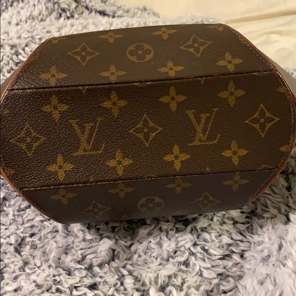 Authentic Eclipse PM Monogram Louis Vuitton - Picture 13 of 15